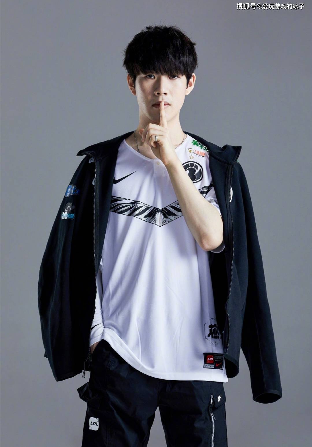 WBG.Light：训练时 在三四天的“魔鬼训练”下跟别人互相学习