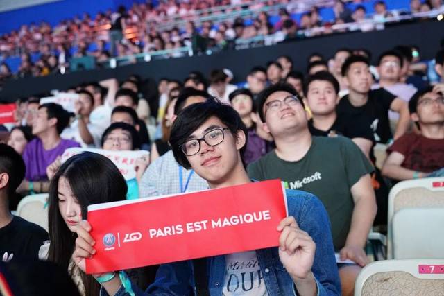 RNG赛后群访 朱开教练：希望能够早日战胜疫情，去享受线下观众的呐喊